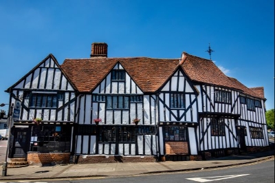 Win a ‘One Night Luxury Four Poster Hotel Break for Two’ in Colchester