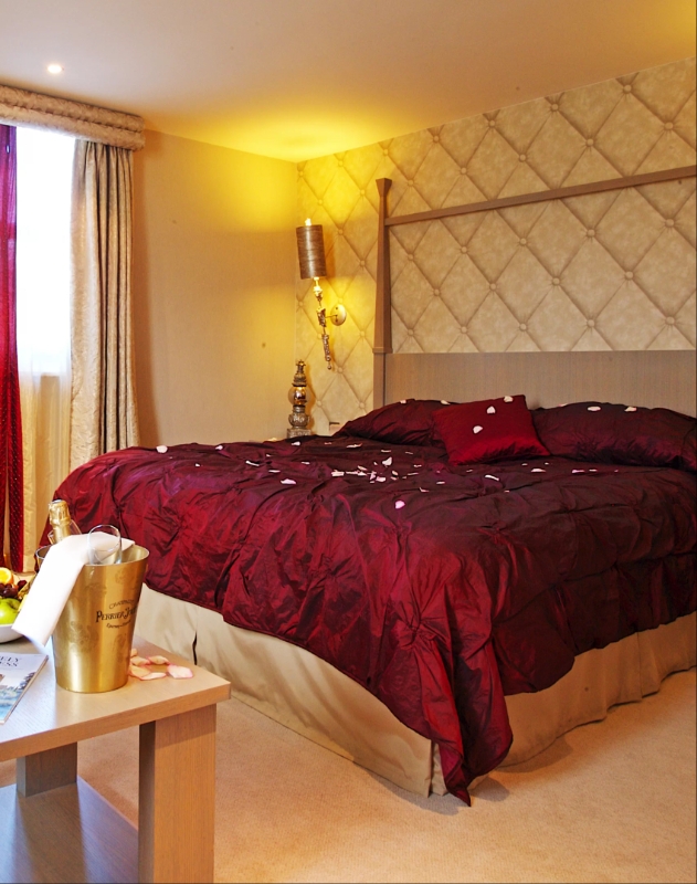 Gallery image 9: the-pinewood-hotel