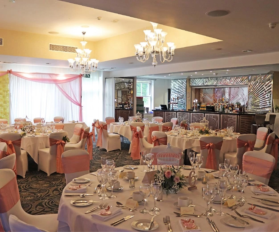 Gallery image 16: the-pinewood-hotel