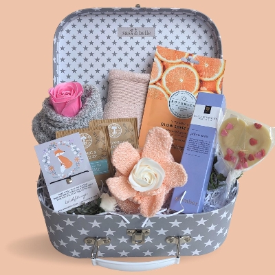 Bumbles & Boo offers hampers perfect for the bridal party