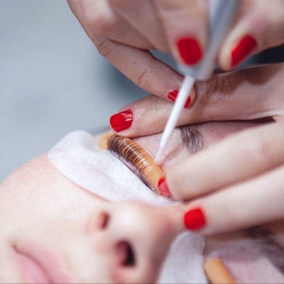 Naturally Beautiful Eyes for Your Wedding Day