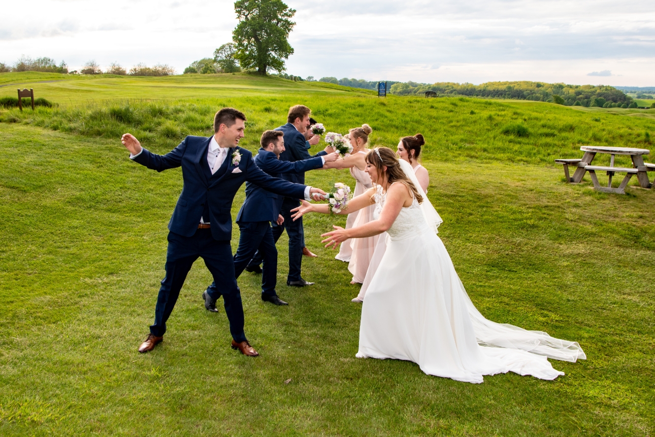 Make great wedding photography with the help of top Bucks professional: Image 4