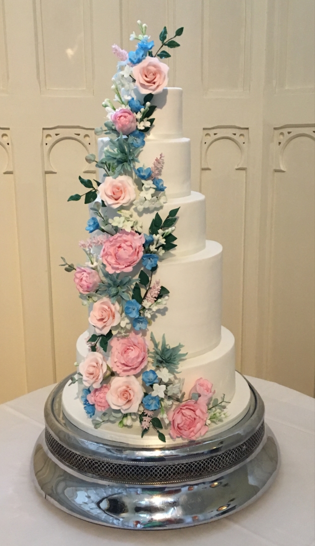 Cake event in Moulsford, Oxfordshire: Image 1