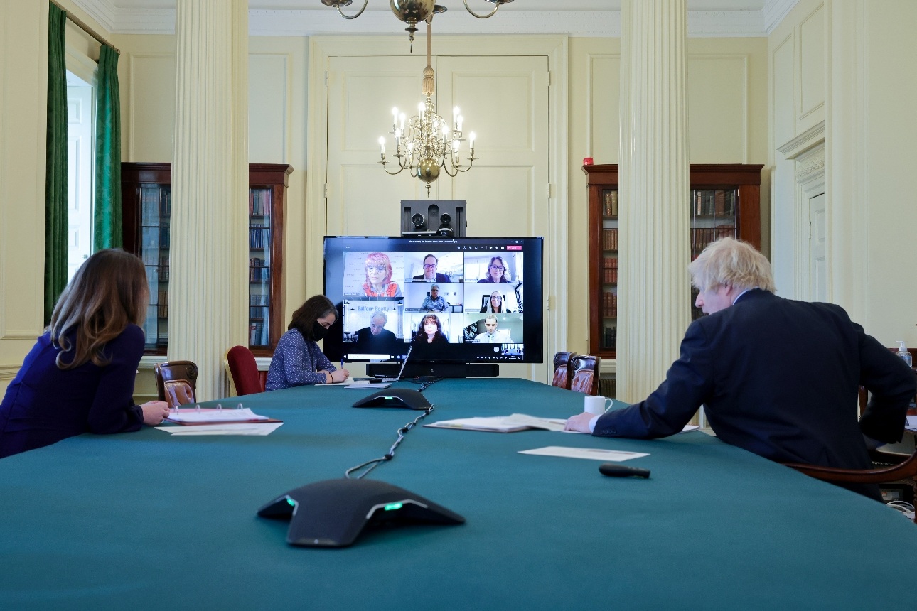 Oxfordshire hairdresser Anne Veck speaks with Prime Minister Boris Johnson about hairdressing apprenticeships