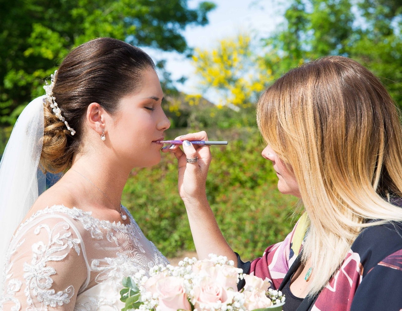 Makeup and bouquet