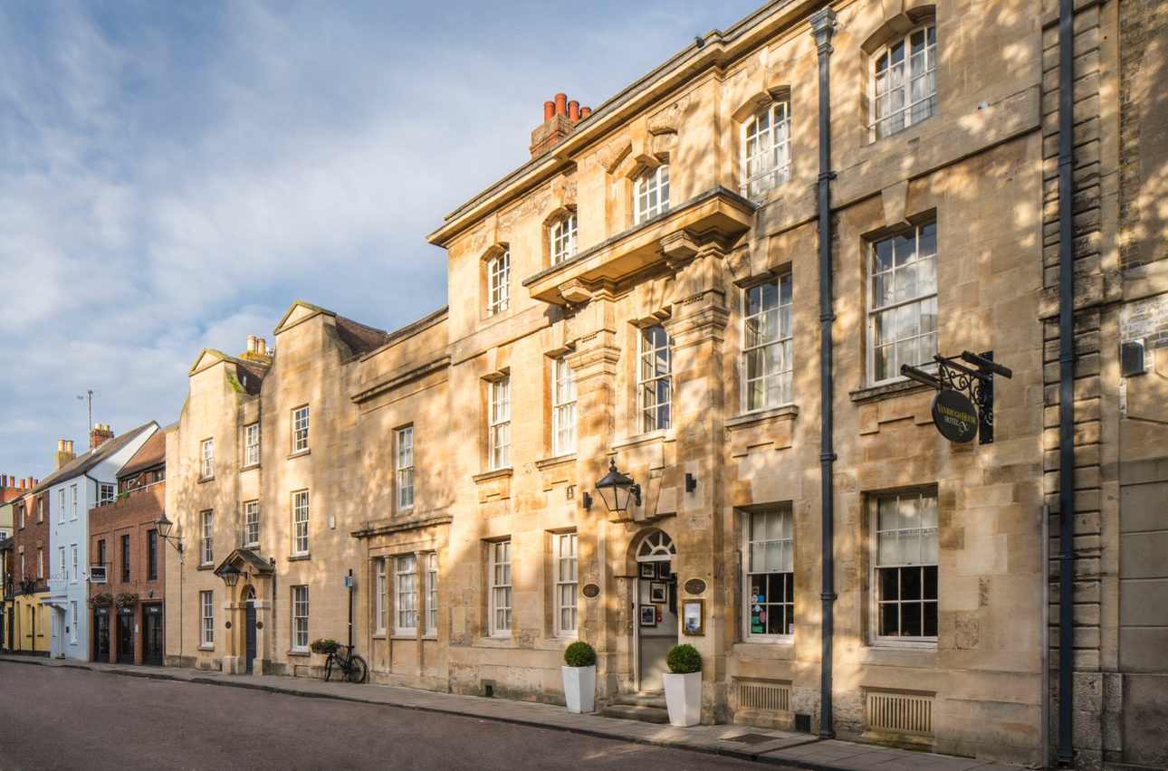 The exterior of Oxford's Vanbrugh House Hotel that has launchd two new wedding packages