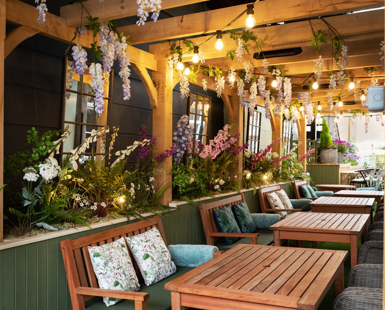 Outdoor terrace at Windsor's Castle Hotel