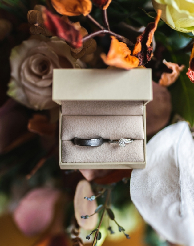 wedding rings in jewellery box
