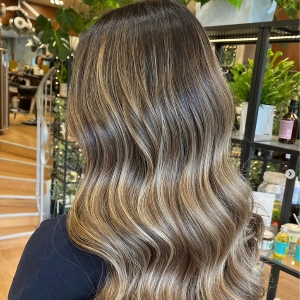 Mia Ready Hair