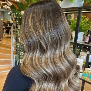 Mia Ready Hair